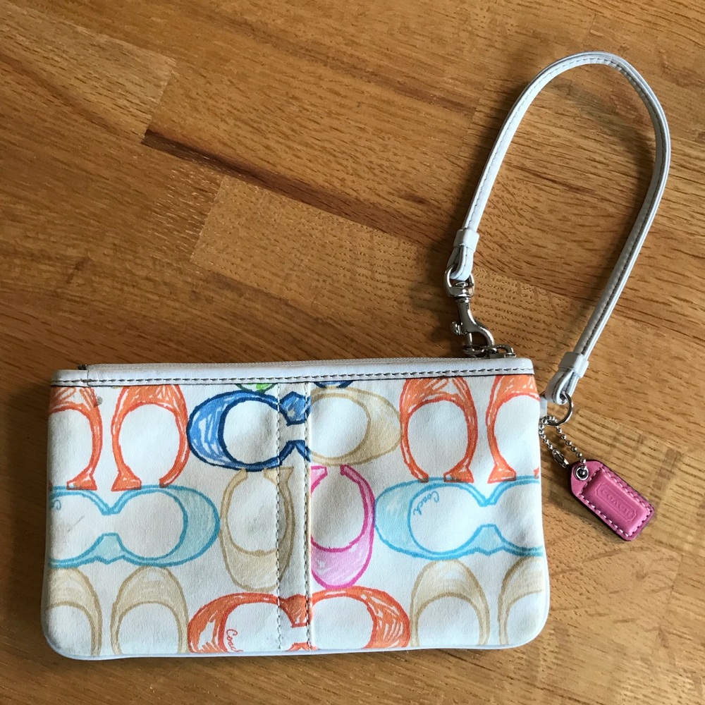 Coach Signature Hampton Wristlet **Price Is Firm**